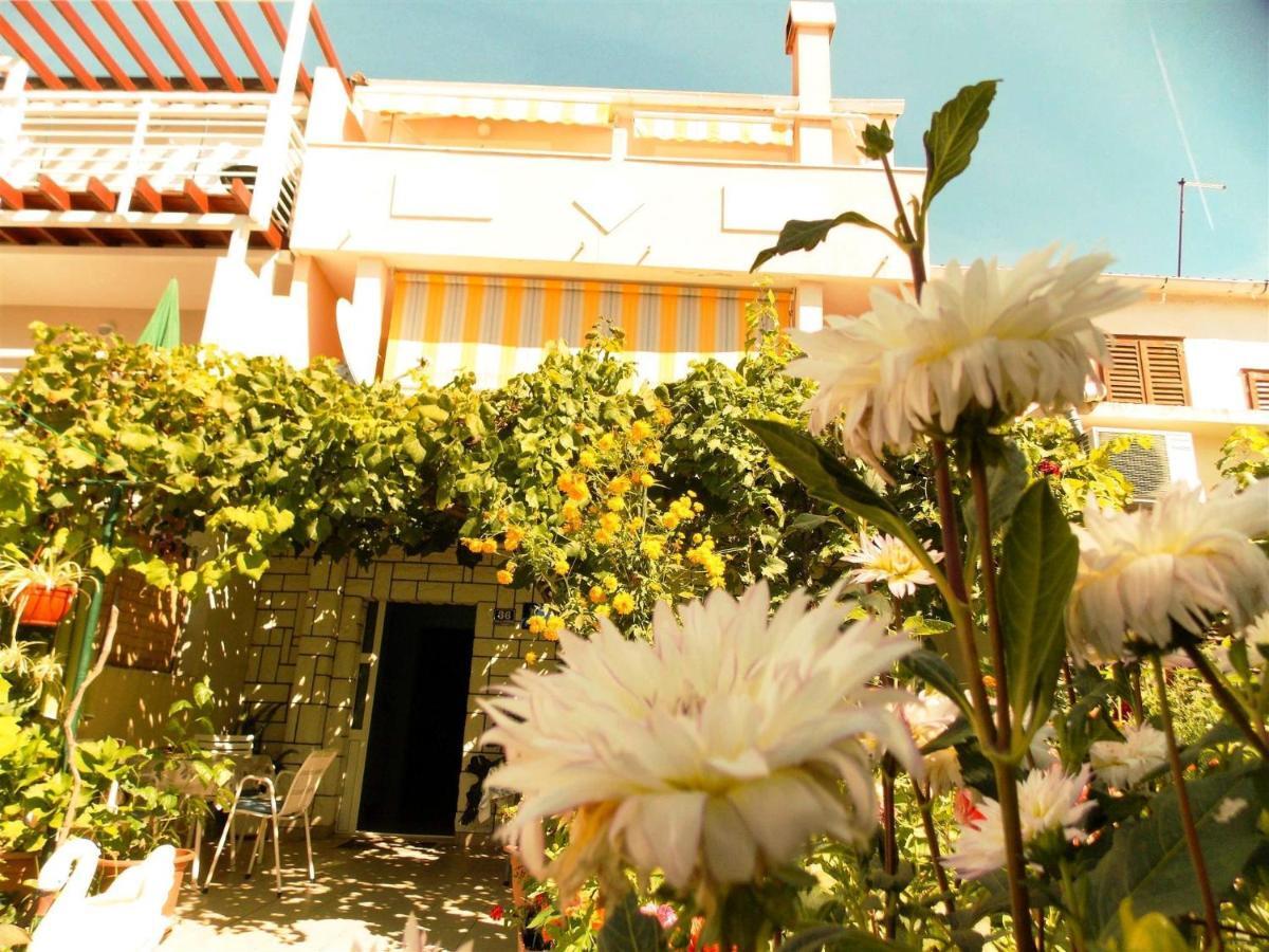 Guesthouse Jenny Novalja Extérieur photo